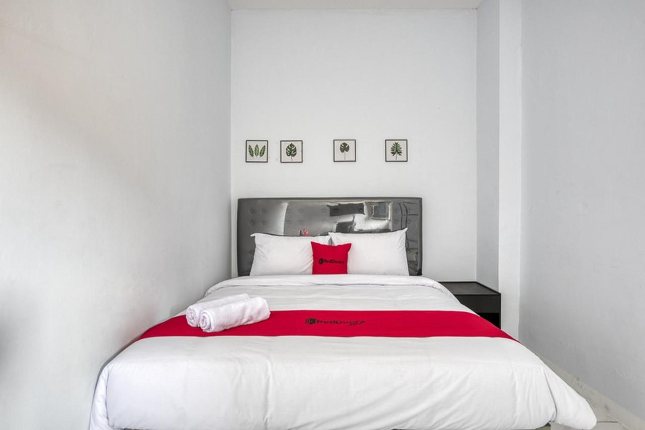 Reddoorz Near Kota Station 3* Jakarta