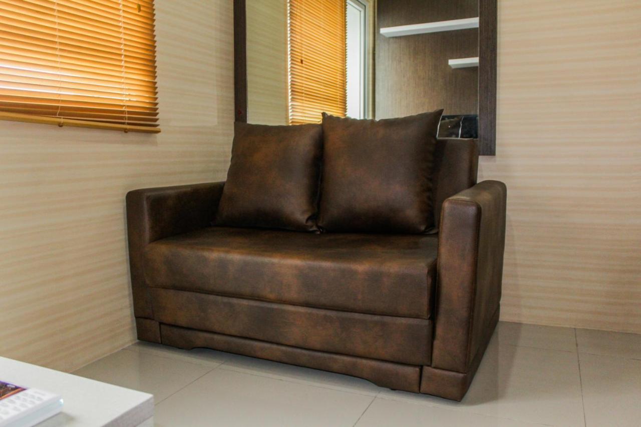 Minimalist 2br Pramuka Near Shopping Mall By Travelio Apartment