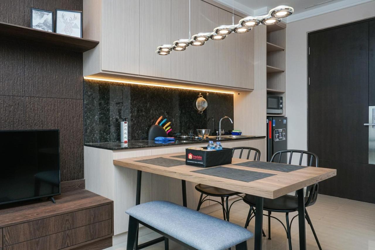 Elegant 2br Citralake By Travelio Jakarta