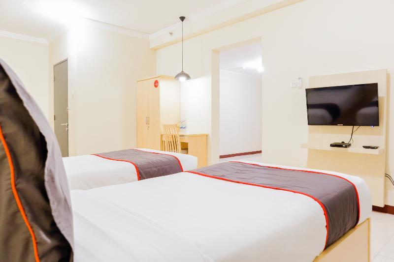 Hotel Collection O 6 Grand Palace Kemayoran Jakarta