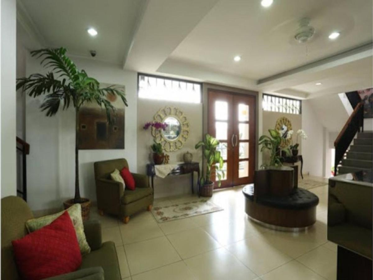 Oyo 3110 Md Mansion Jakarta