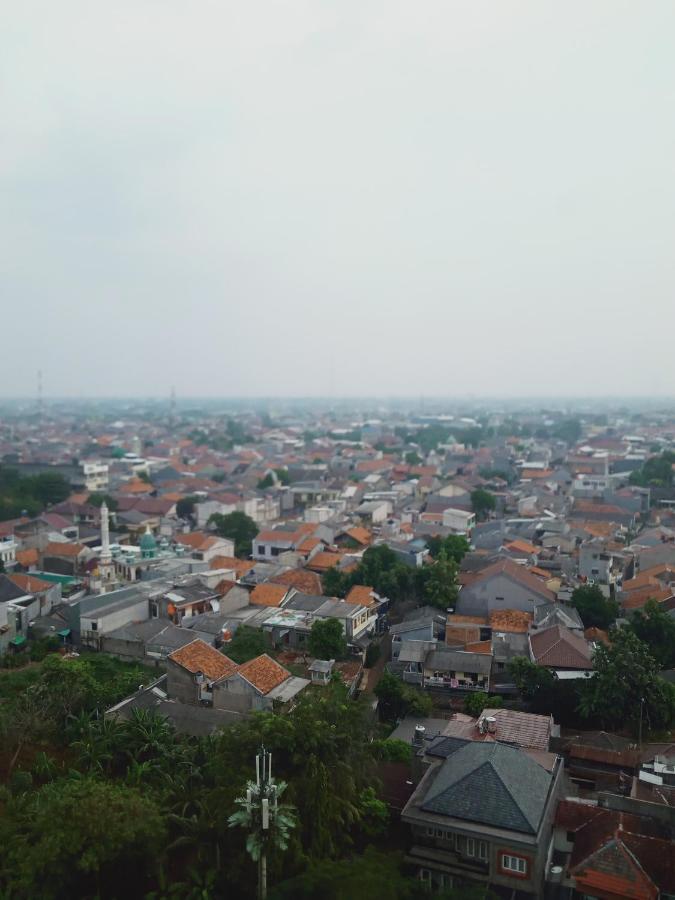 De Kebon Jeruk 2*