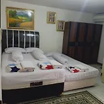 Eline Guesthouse Syariah