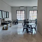 Ghurfati Hotel Wedana