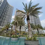 Gold Coast Dubai Room Netflix