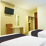 Super Oyo Collection O 91409 Hotel Fiducia Otista 153 - 157