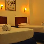 Hotel New Idola