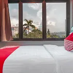 Oyo 208 G House
