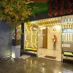 De Green Residence