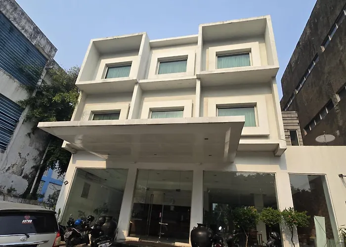 N2 Hotel Gunung Sahari
