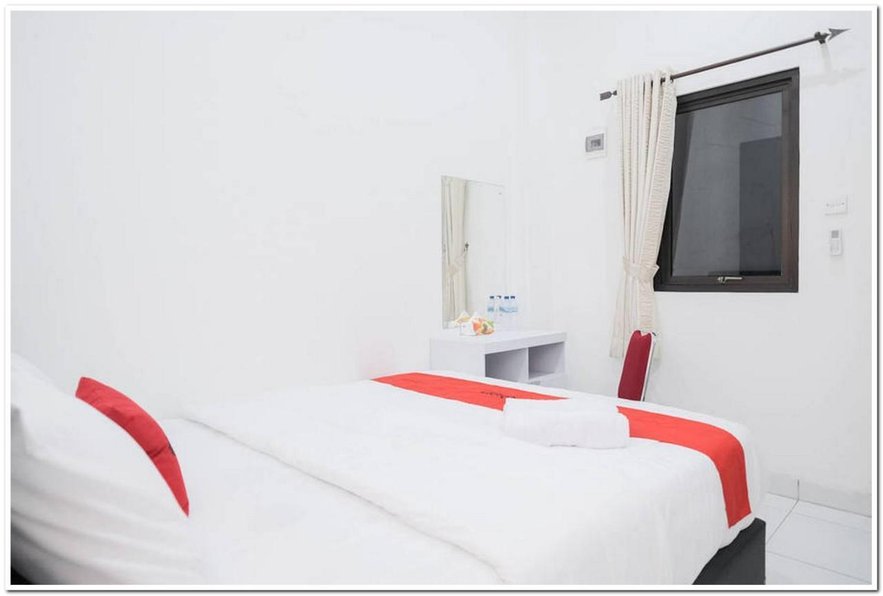 Hotel Reddoorz Near Kota Tua 2