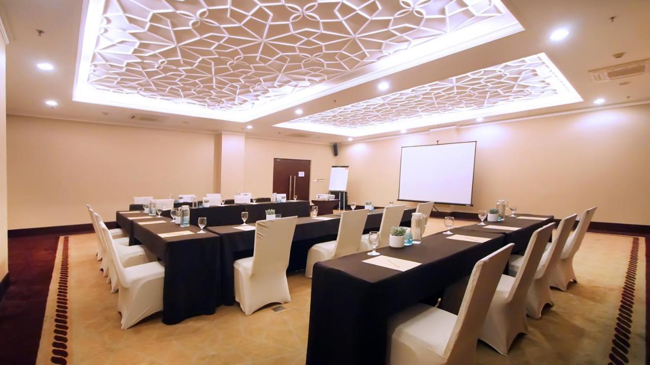 Grand Dafam Ancol 4*