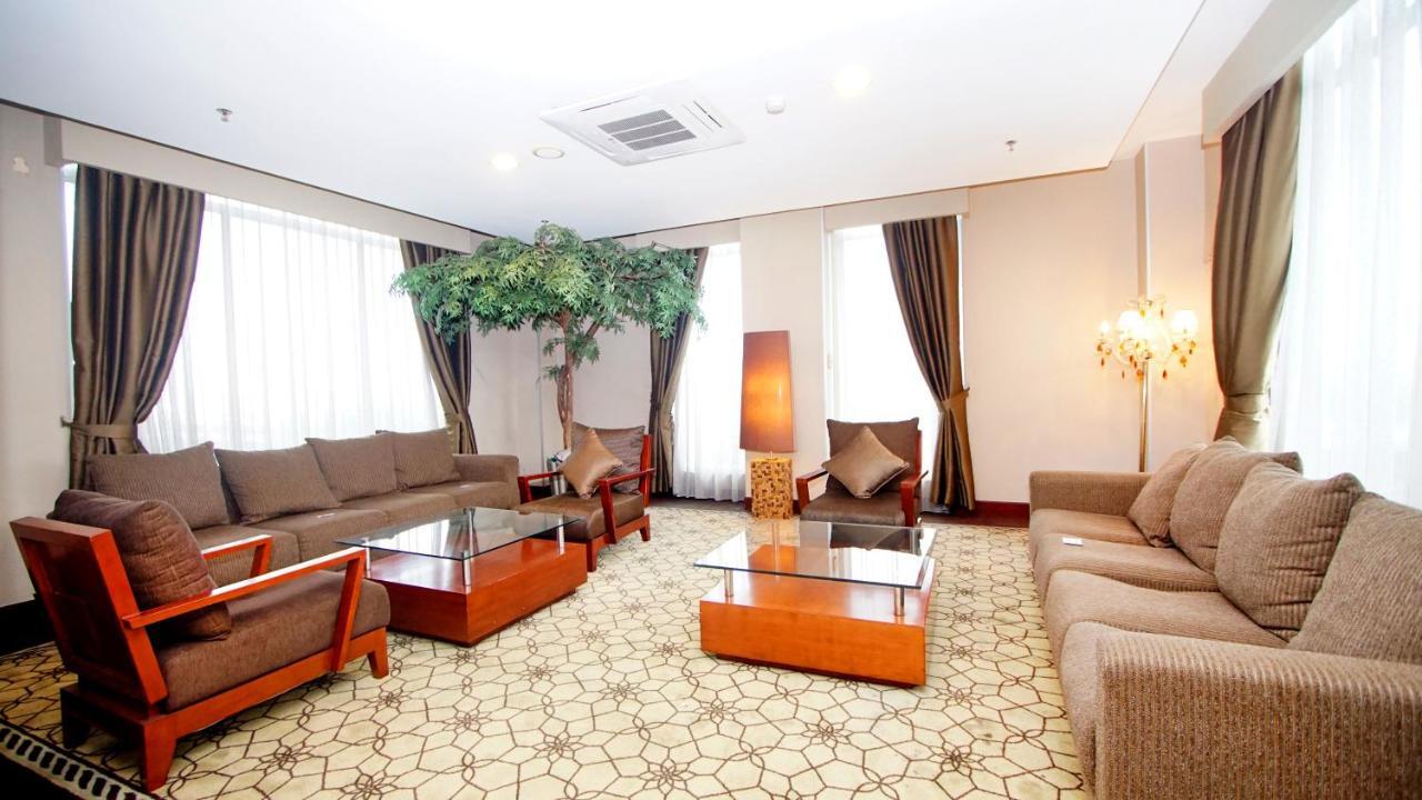 Grand Dafam Ancol Hotel 4*