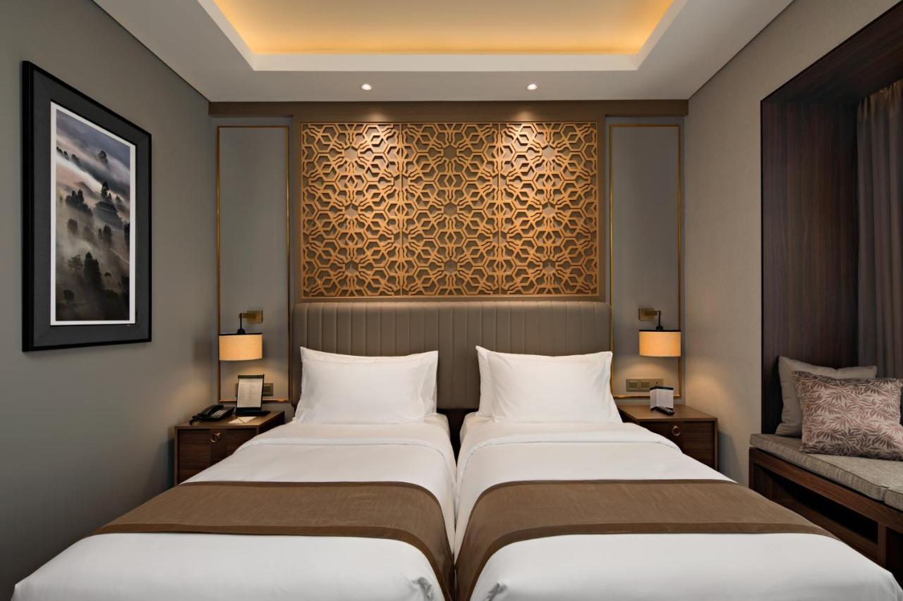 Hotel Sutasoma 4*