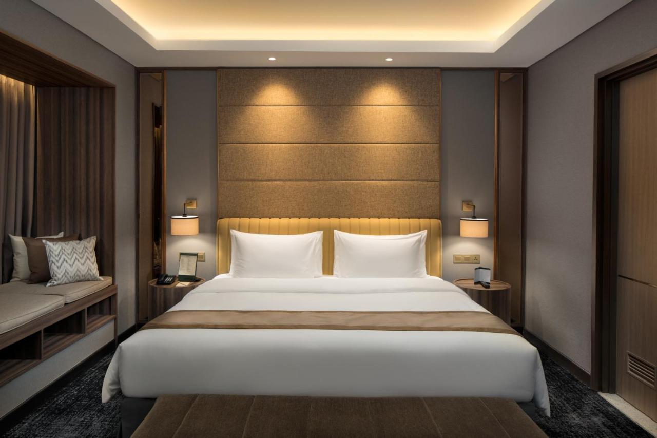 Hotel Sutasoma 4*