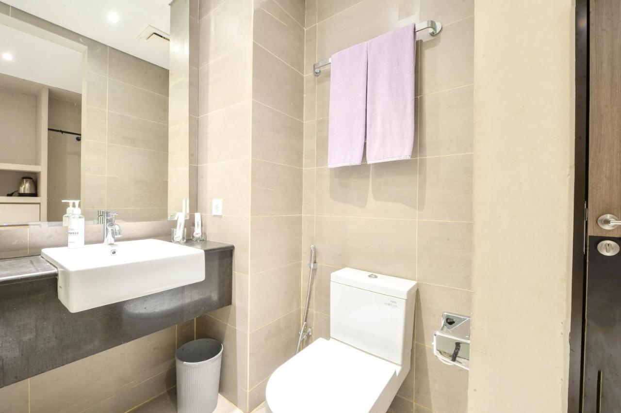 Hotel Urbanview Sleepzzz Equestrian Jakarta