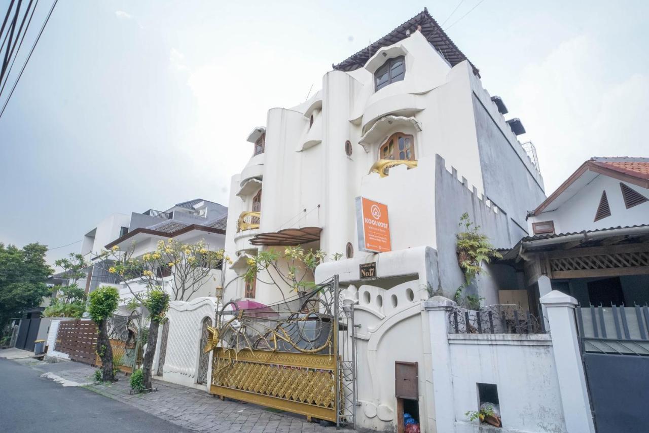 Koolkost Syariah Near Senayan