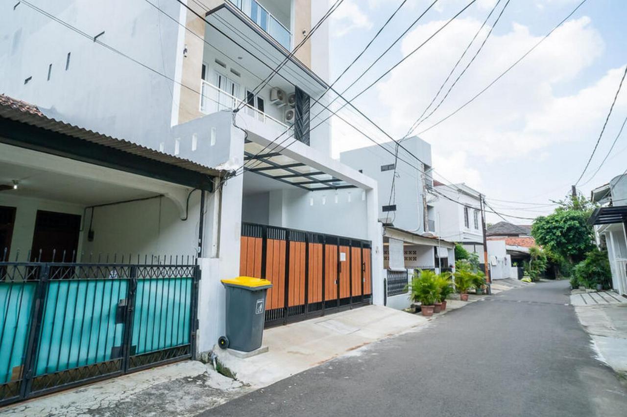 Koolkost Syariah At Jl Danau Towuti Benhil - Minimum 30 Nights Hotel 2*