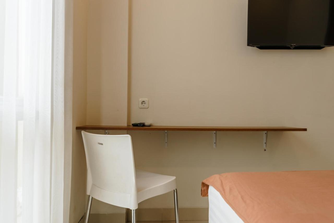 Hotel Koolkost Syariah Near Jalan Gatot Subroto 2 Minimum 3 Nights