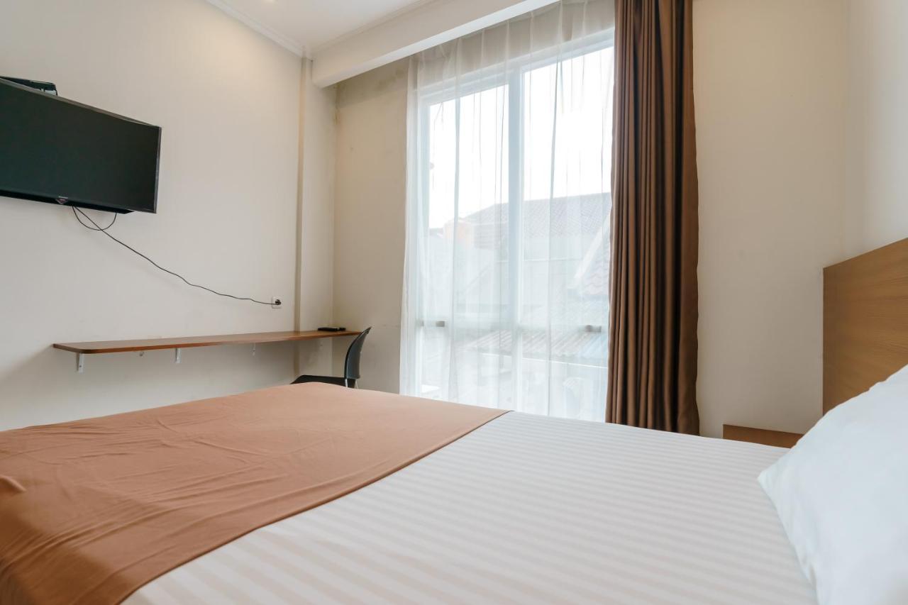 Hotel Koolkost Syariah Near Jalan Gatot Subroto 2 Minimum 3 Nights