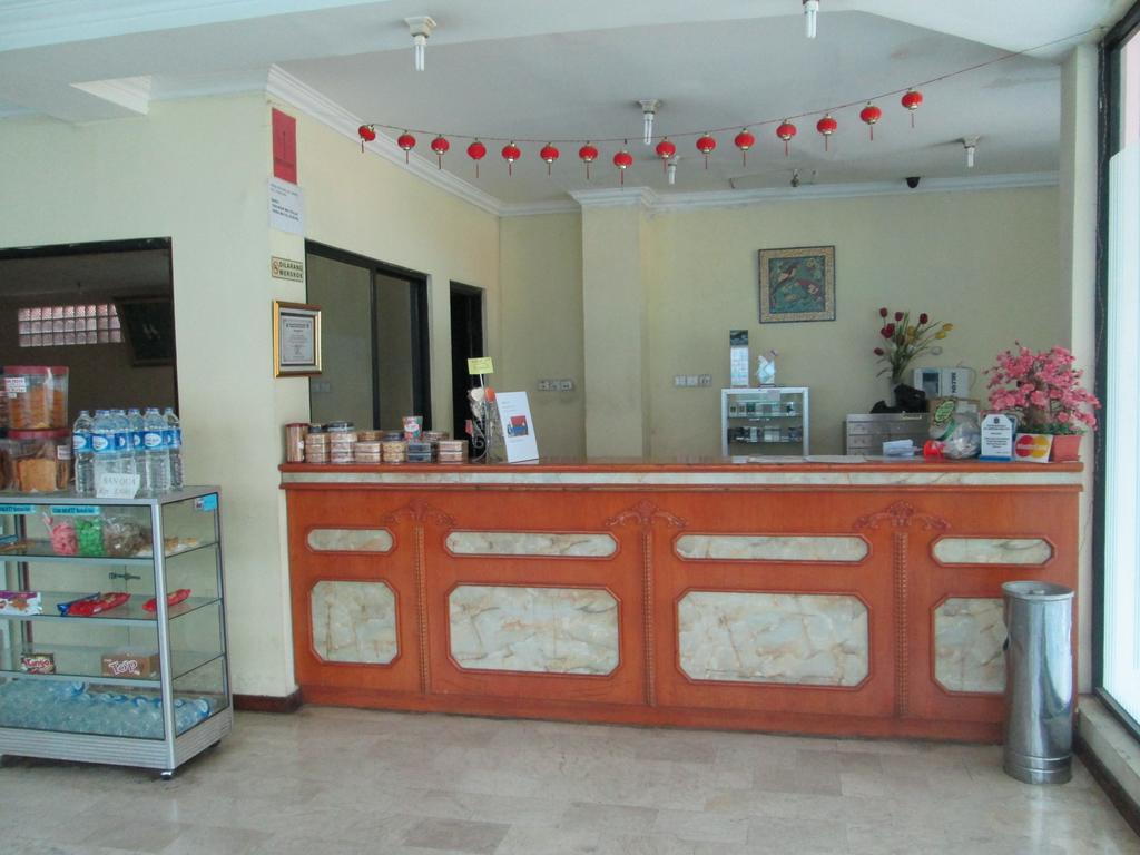 Lautze Indah Hotel 2*