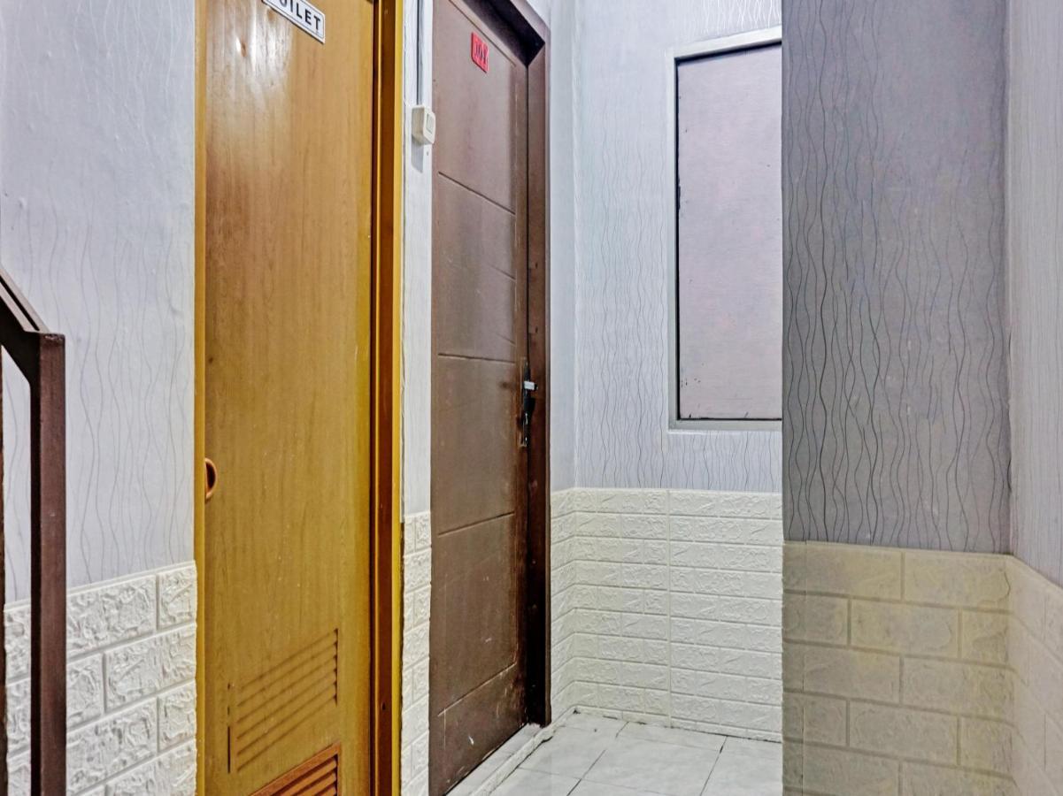 Hotel Oyo 90469 Benhil Karet Tengsin Jakarta