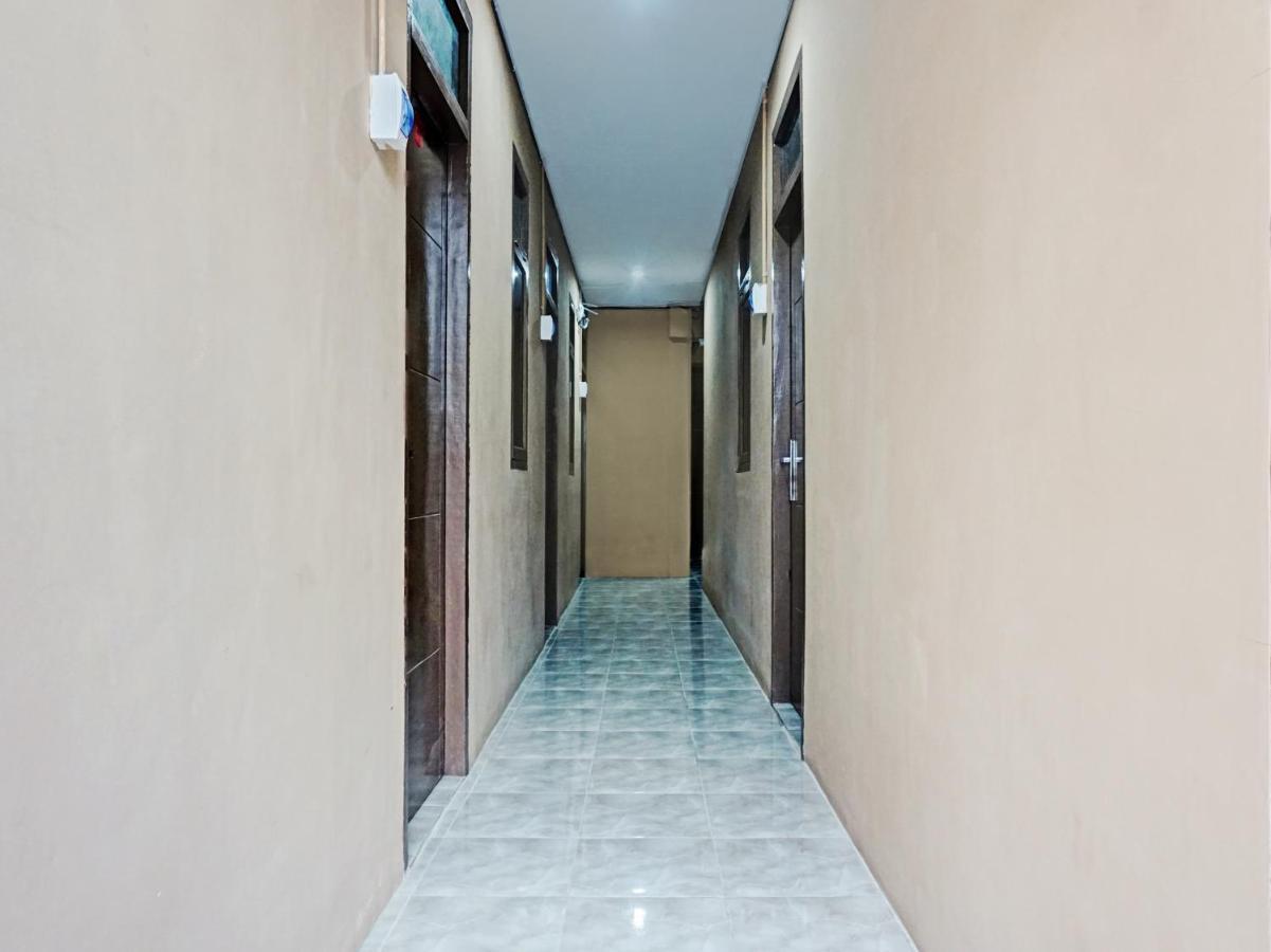 Oyo 90469 Benhil Karet Tengsin Hotel 2*