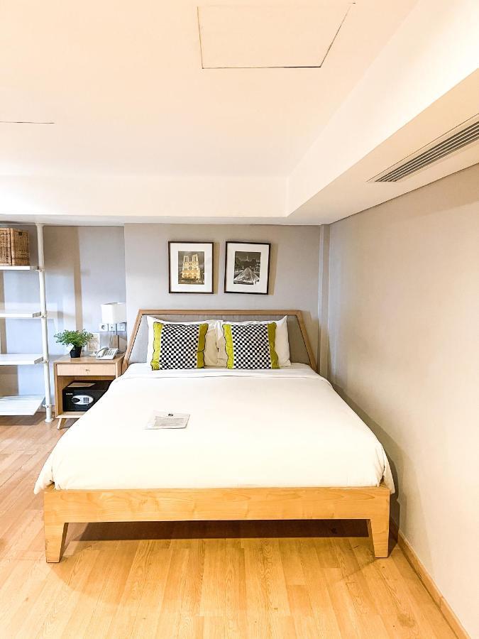 White Tree Hotel 3*