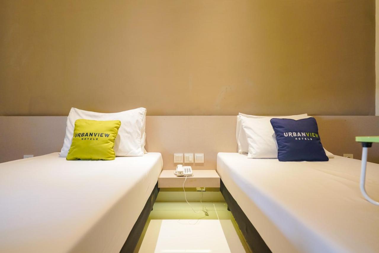Urbanview Sleepzzz Equestrian Hotel Jakarta