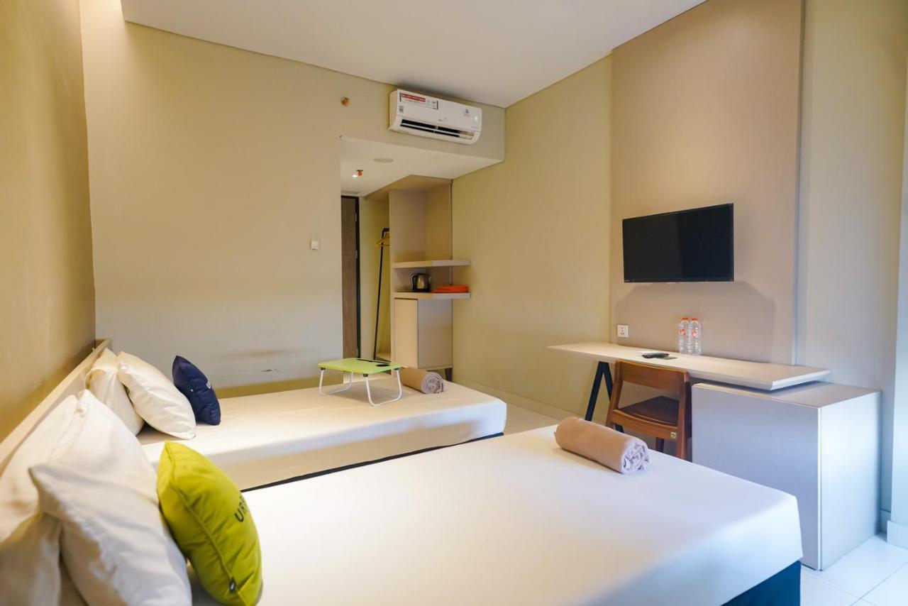 Urbanview Sleepzzz Equestrian 3* Jakarta