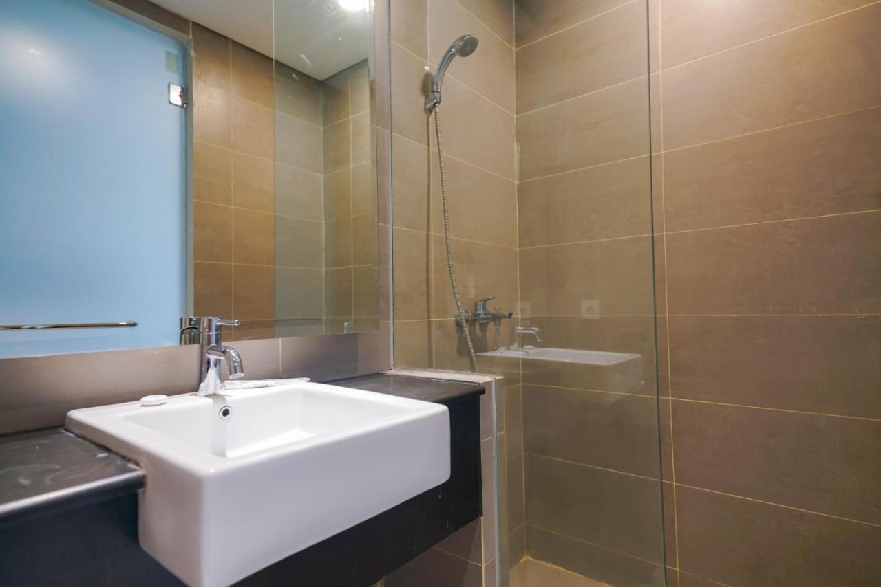 Urbanview Sleepzzz Equestrian Hotel Jakarta