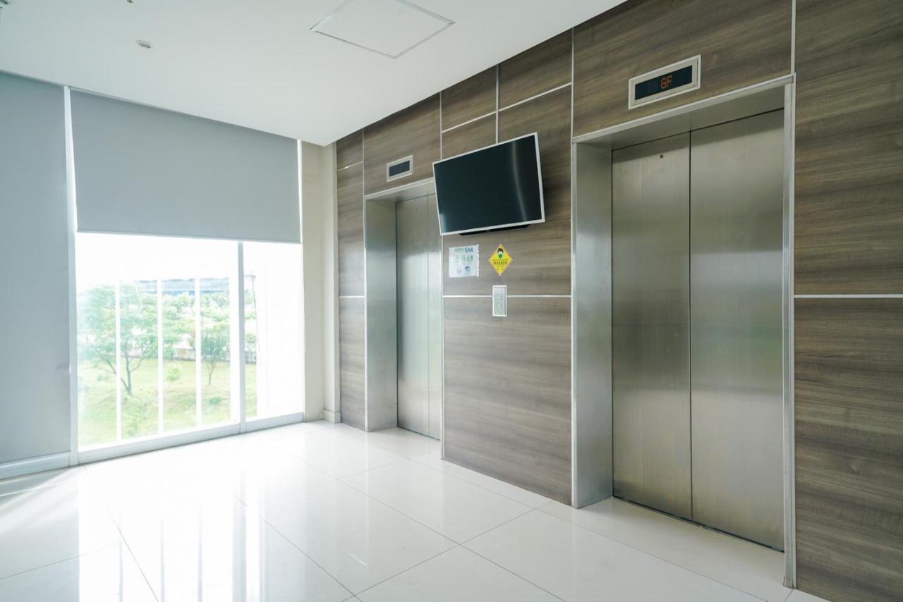 Urbanview Sleepzzz Equestrian Jakarta