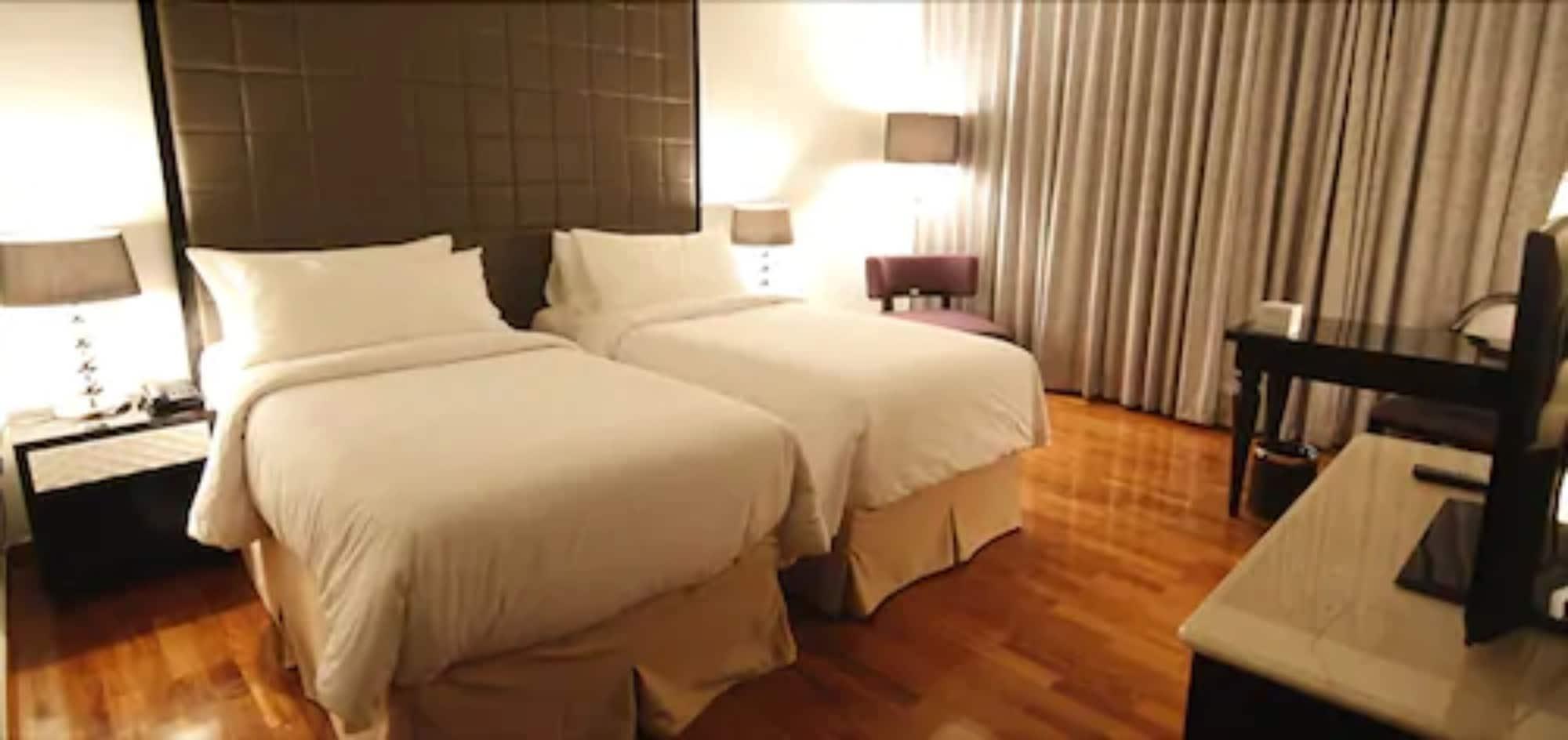 Diradja Hotel 3*