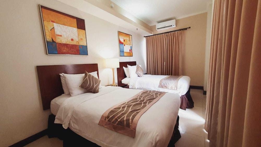 Grand Dafam Ancol 4*