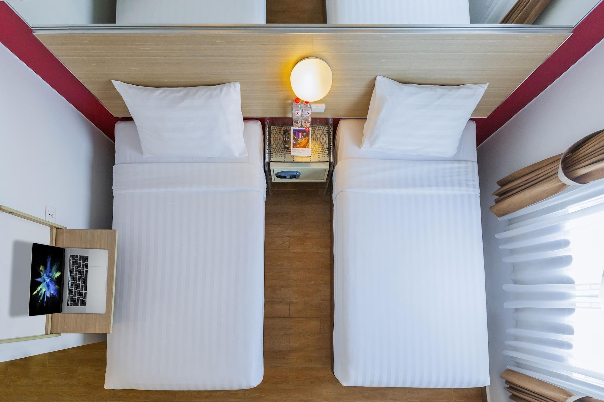 Monoloog Pasar Baru Hotel