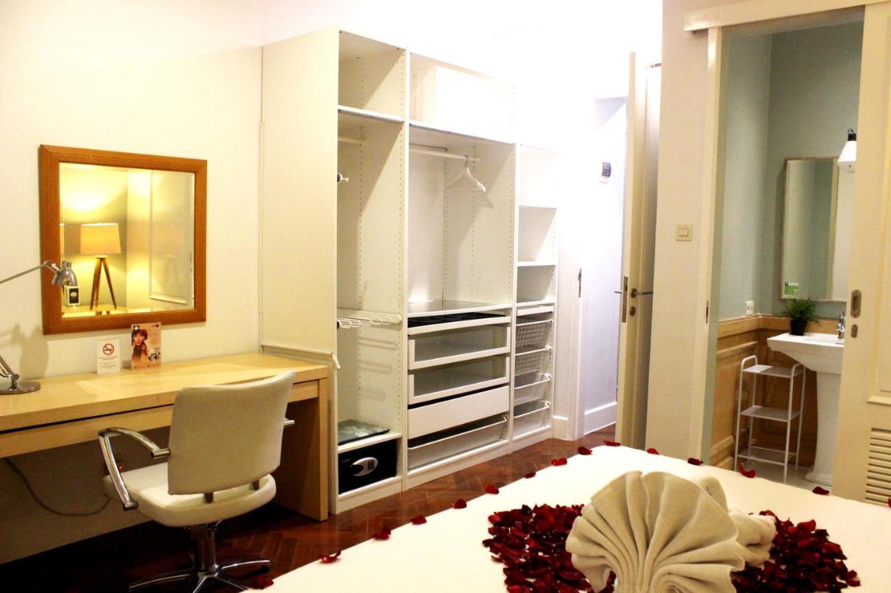 White Tree Hotel