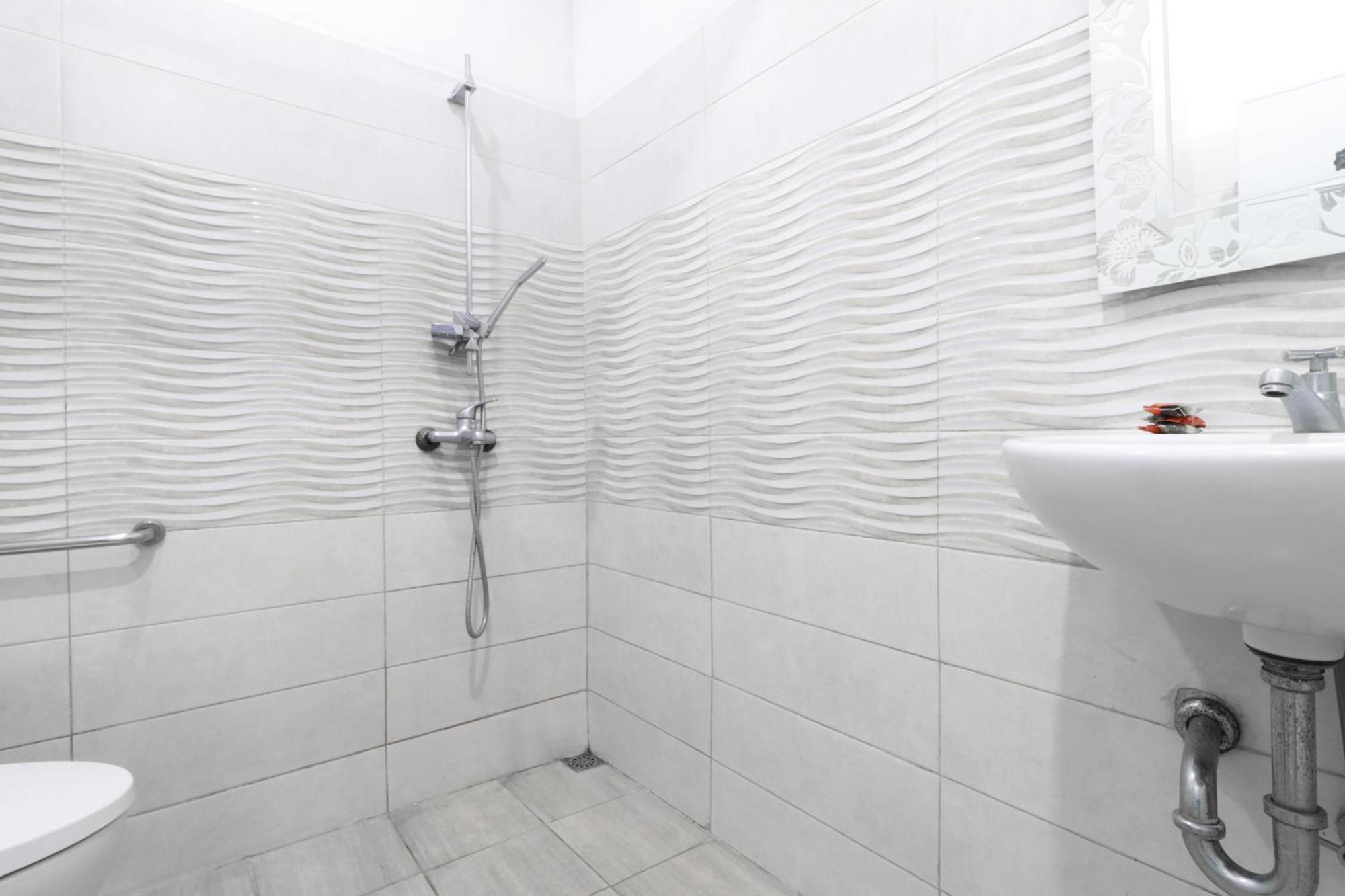 Alamanda Guest house 2*