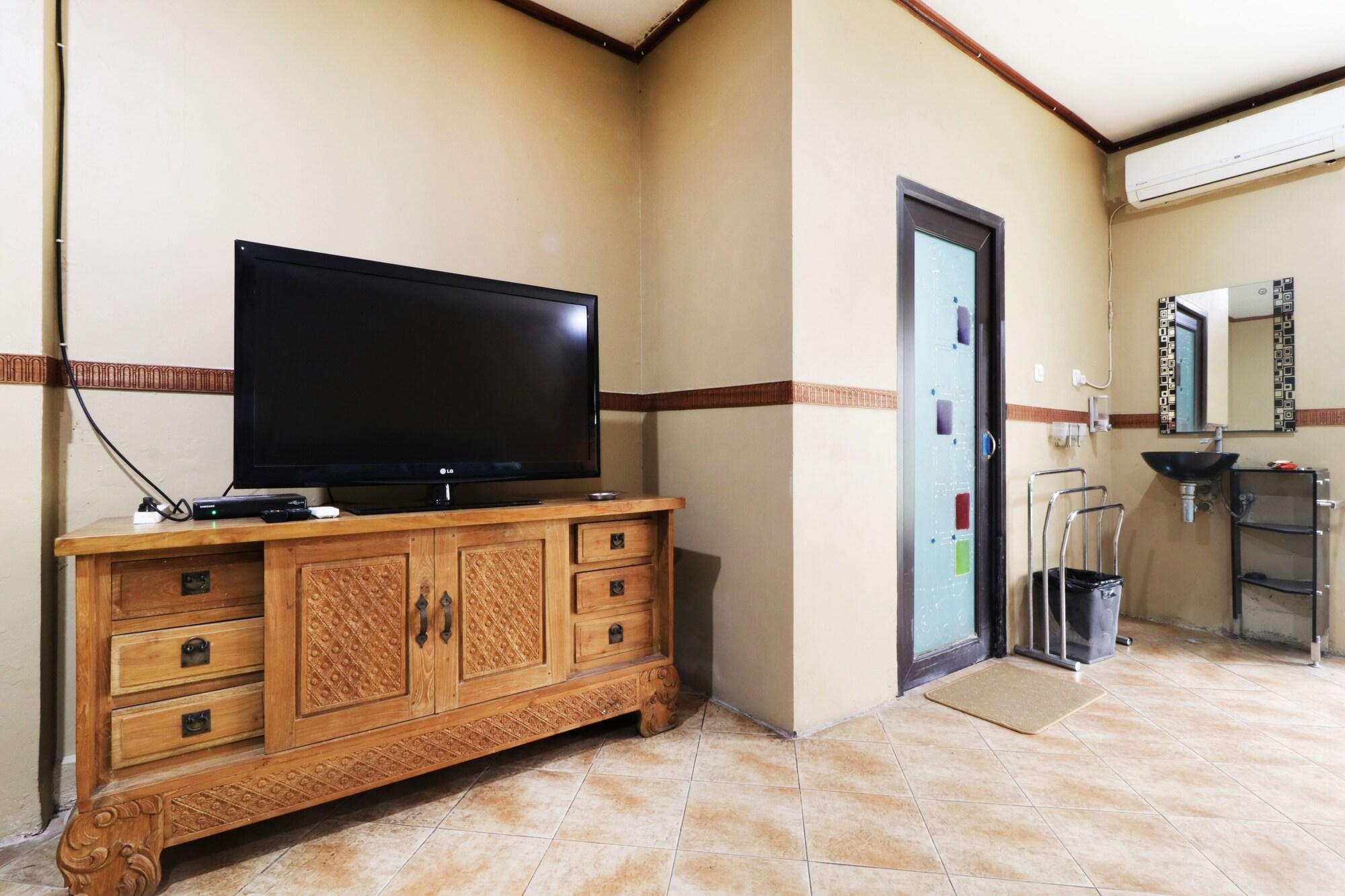 Guest house Alamanda 2*