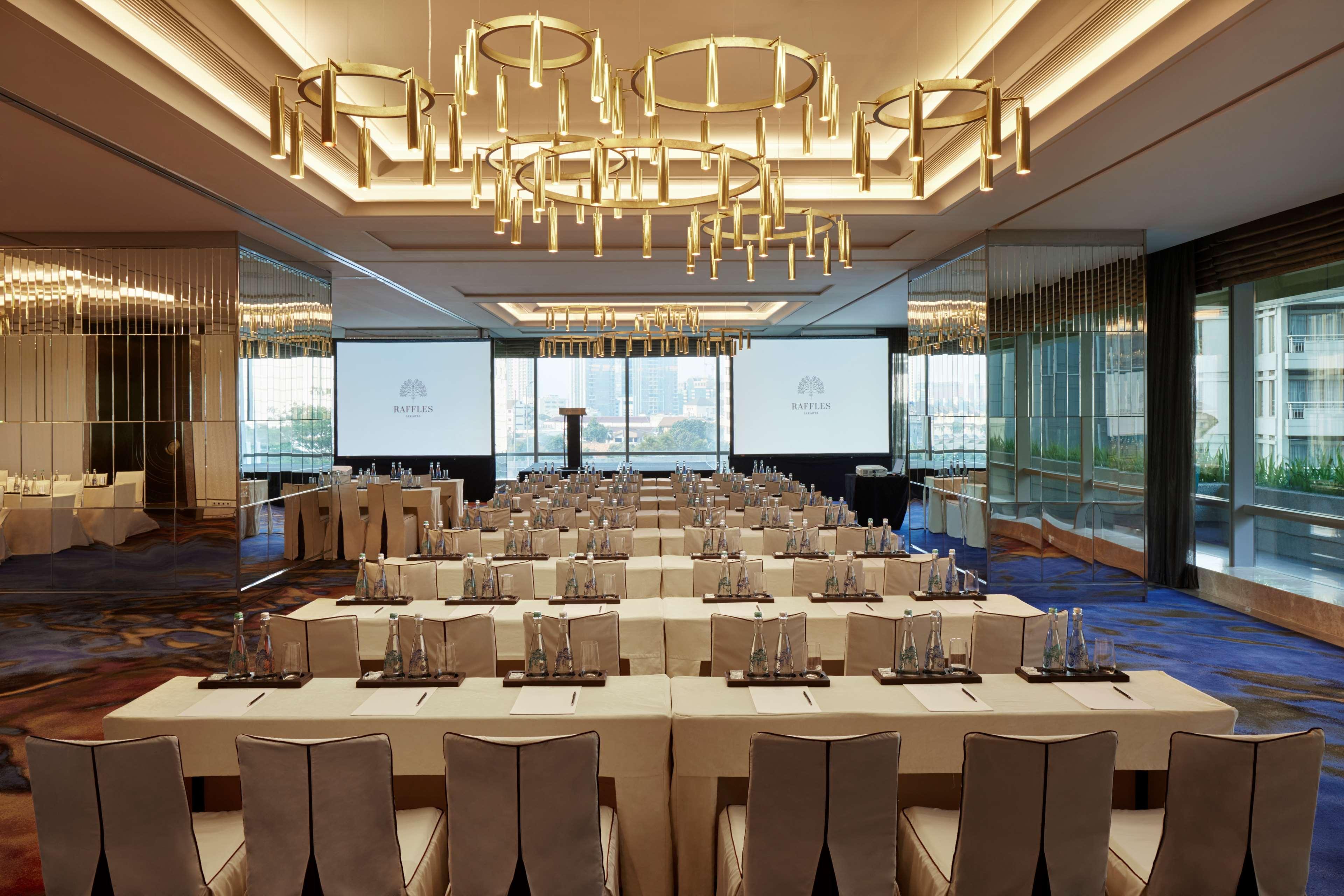Raffles 5*