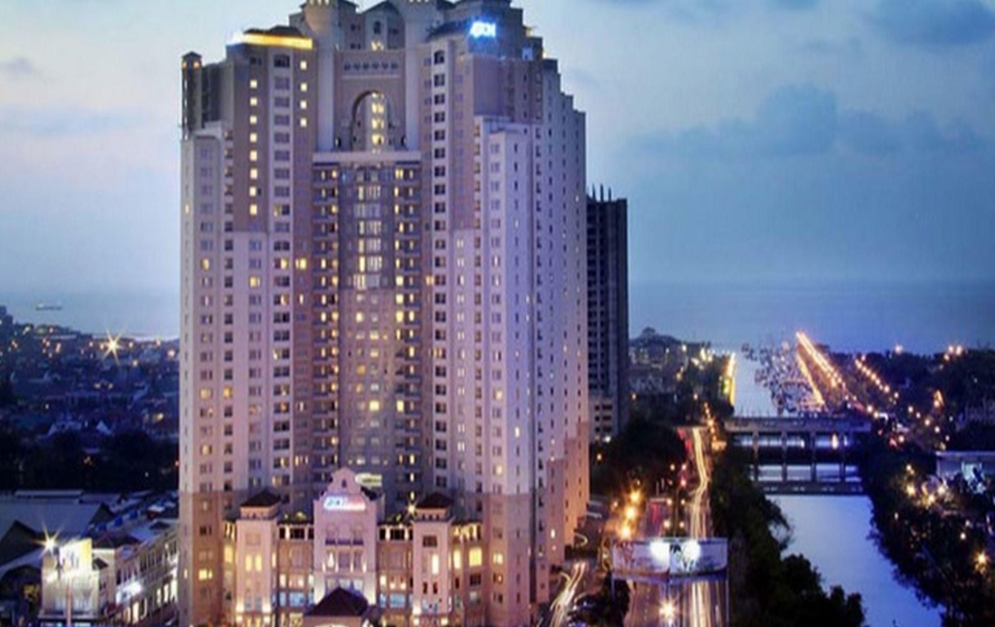 Grand Dafam Ancol Hotel