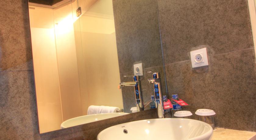 Favehotel Ltc Glodok Hotel