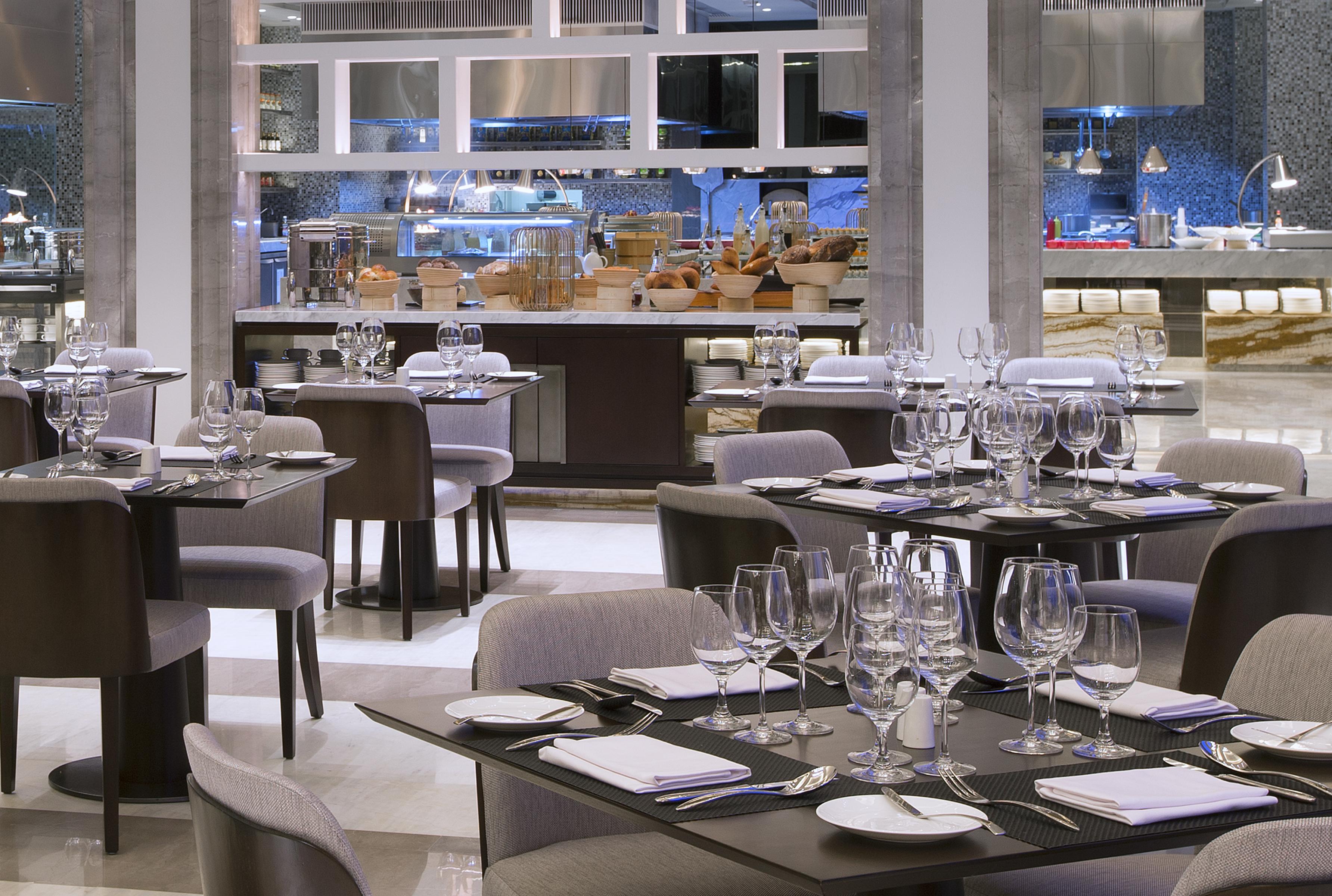 Sheraton Grand Gandaria Hotel 5*