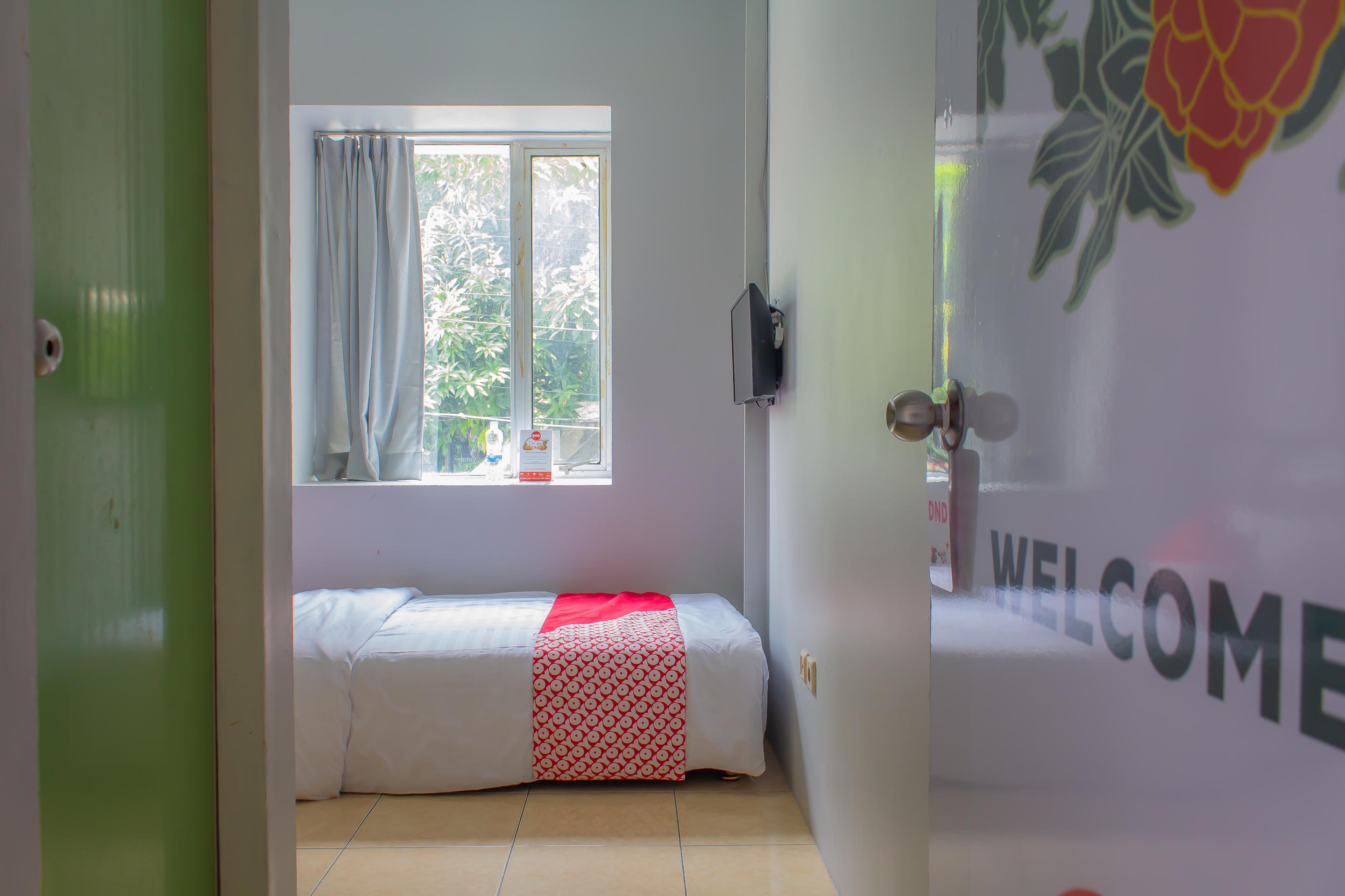 Oyo 208 G House Jacarta