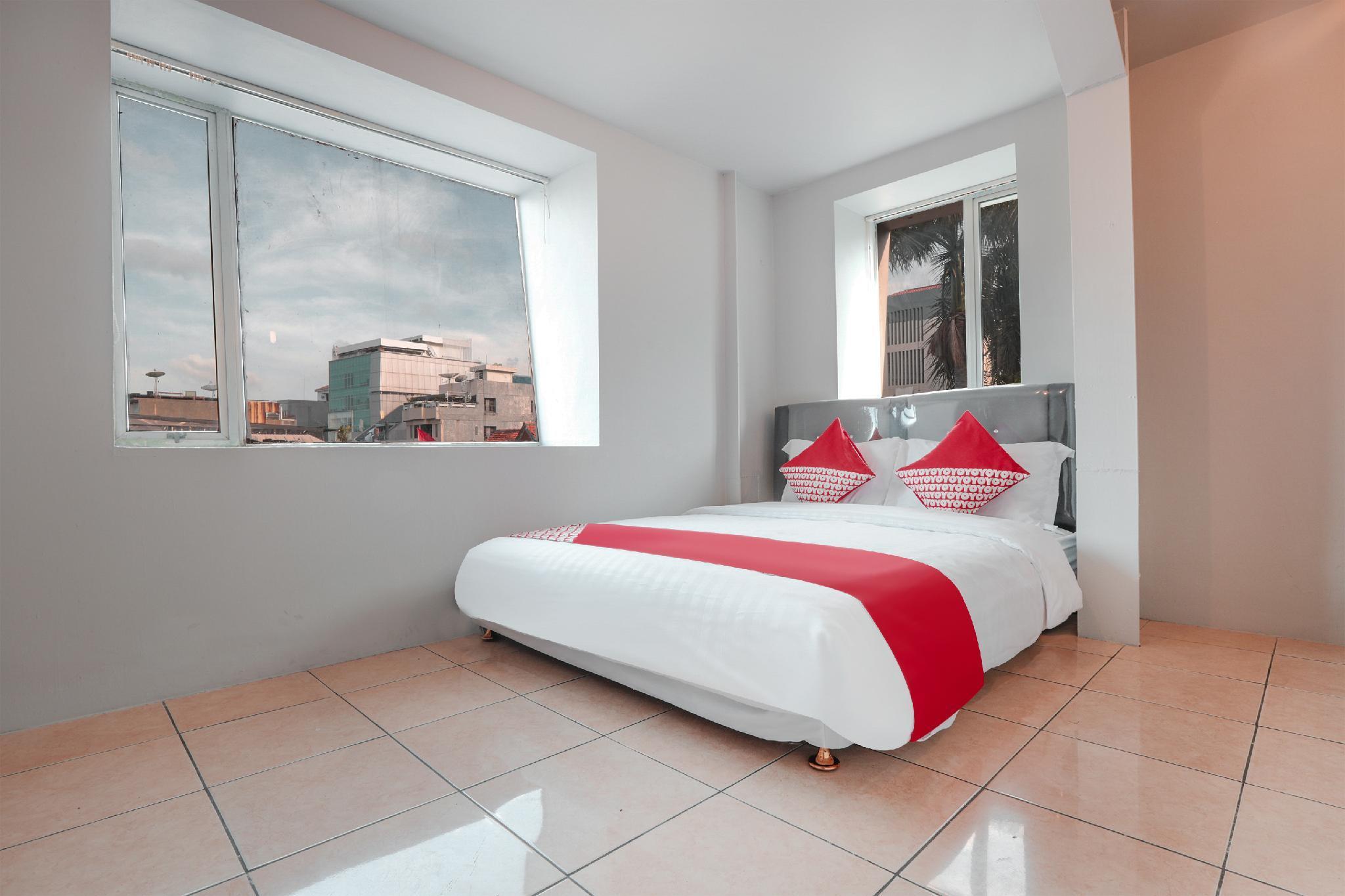 Oyo 208 G House Hotel 2*