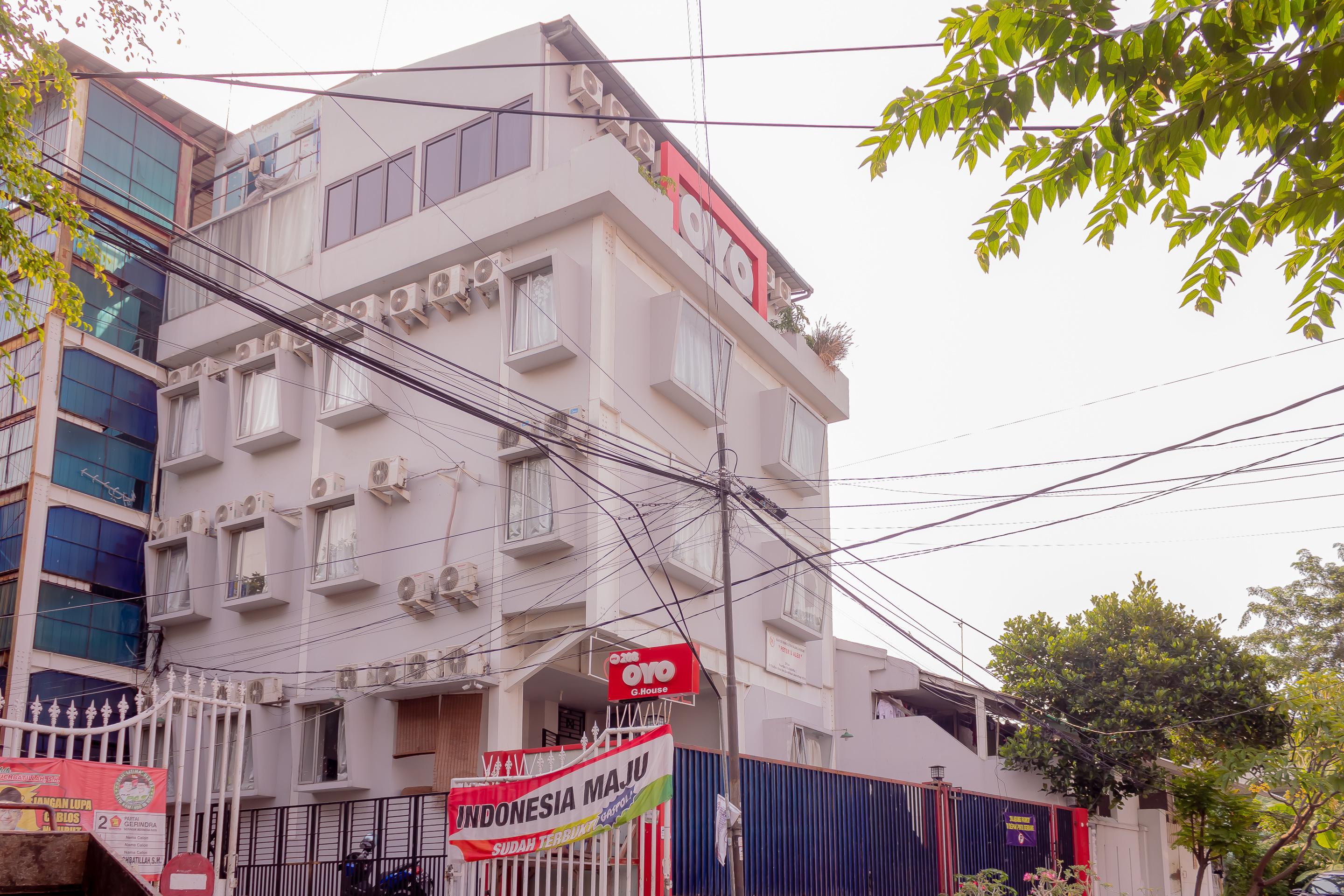 Hotel Oyo 208 G House