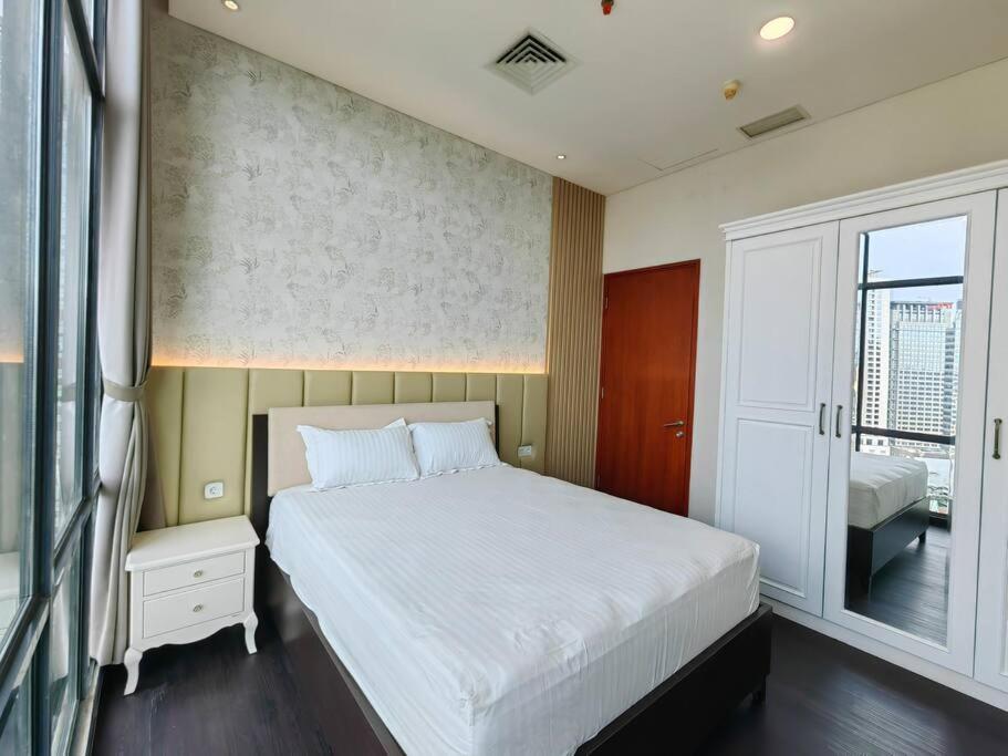 Senopati Penthouse Luxury 2 Bedroom Full Furnished Scbd Area Apartment *
