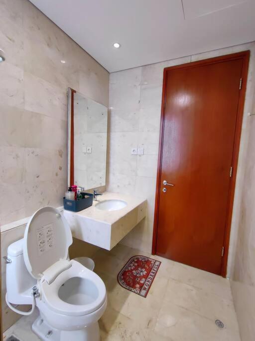 Senopati Penthouse Luxury 2 Bedroom Full Furnished Scbd Area