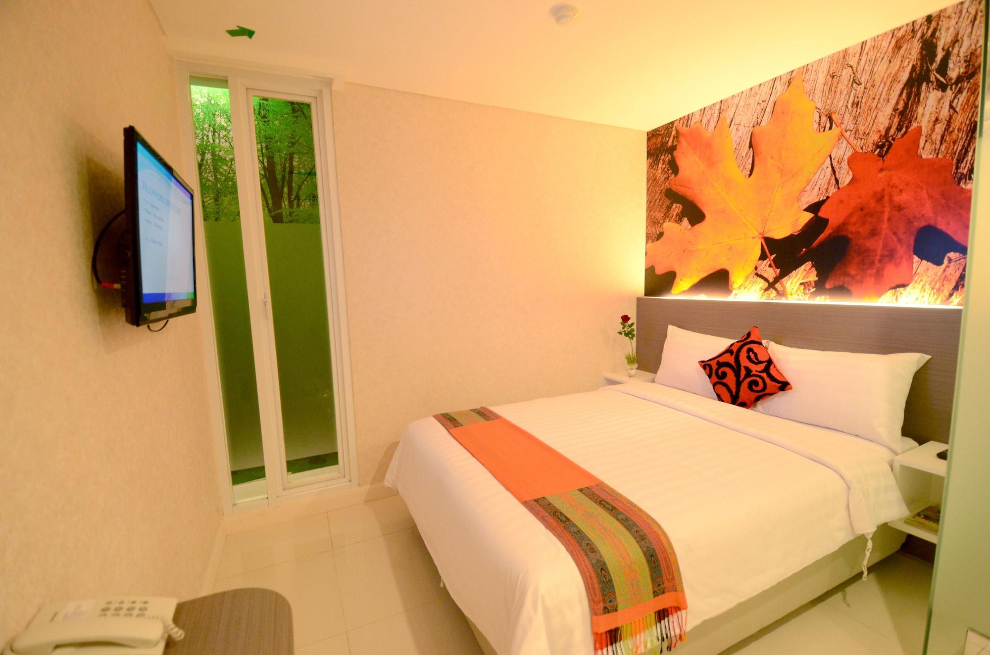 Clay Hotel