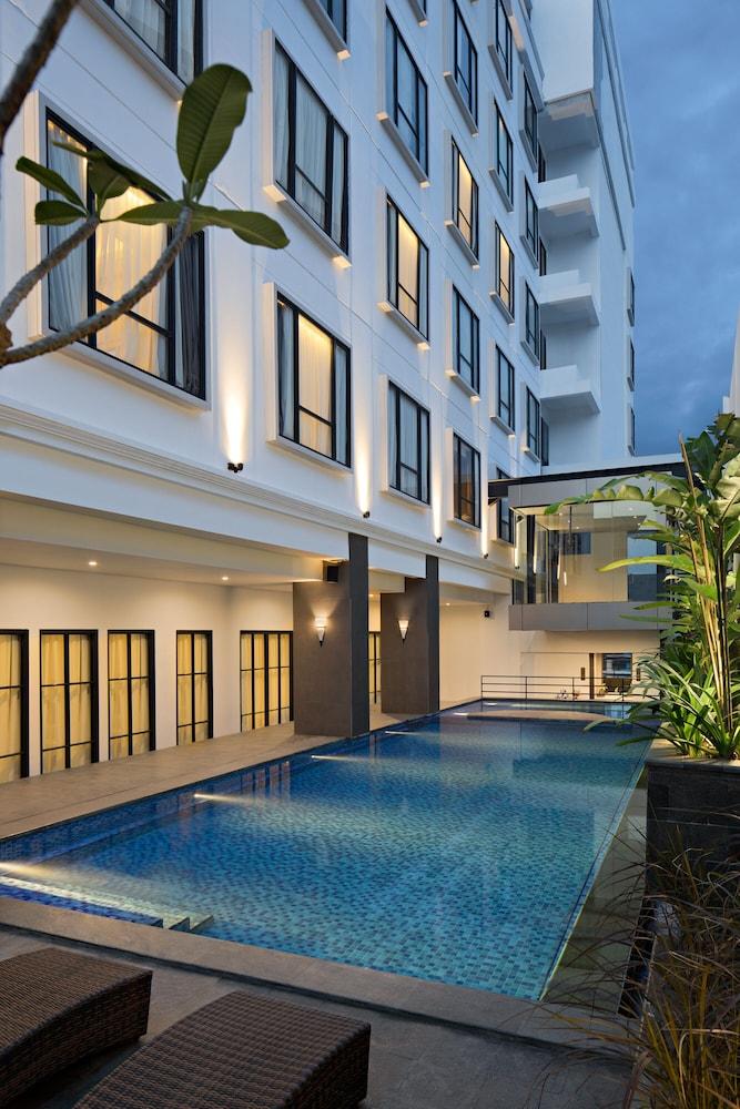Sutasoma 4* Jakarta