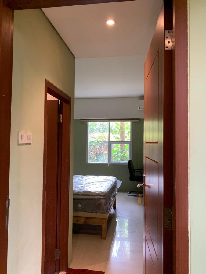 Hotel Oyo 93145 Pondok Alam Syariah Jakarta